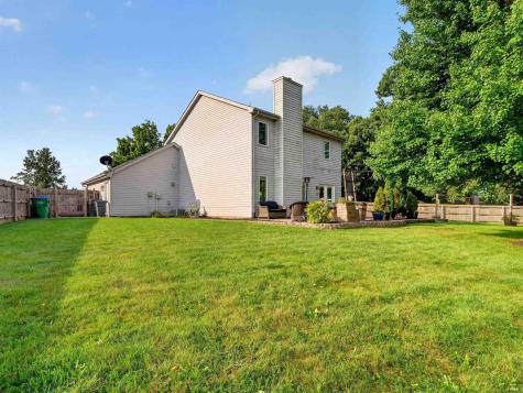 7411 Woodsmill Court Fort Wayne IN 46835