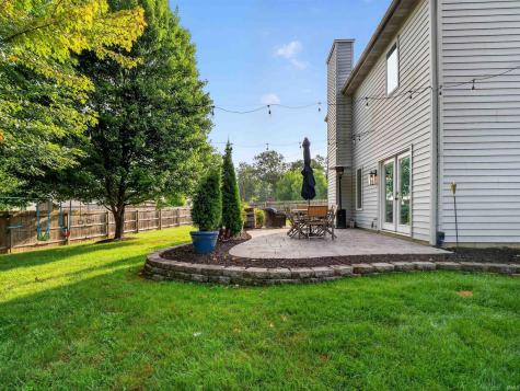 7411 Woodsmill Court Fort Wayne IN 46835