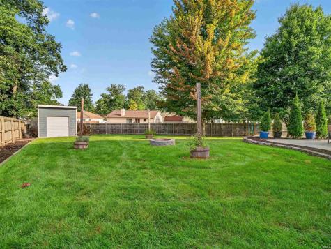 7411 Woodsmill Court Fort Wayne IN 46835