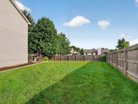 7411 Woodsmill Court Fort Wayne IN 46835