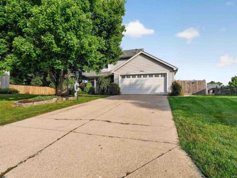 7411 Woodsmill Court Fort Wayne IN 46835
