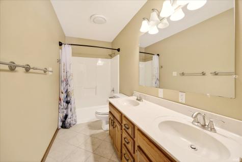 3825 E Devonshire Court Bloomington IN 47408