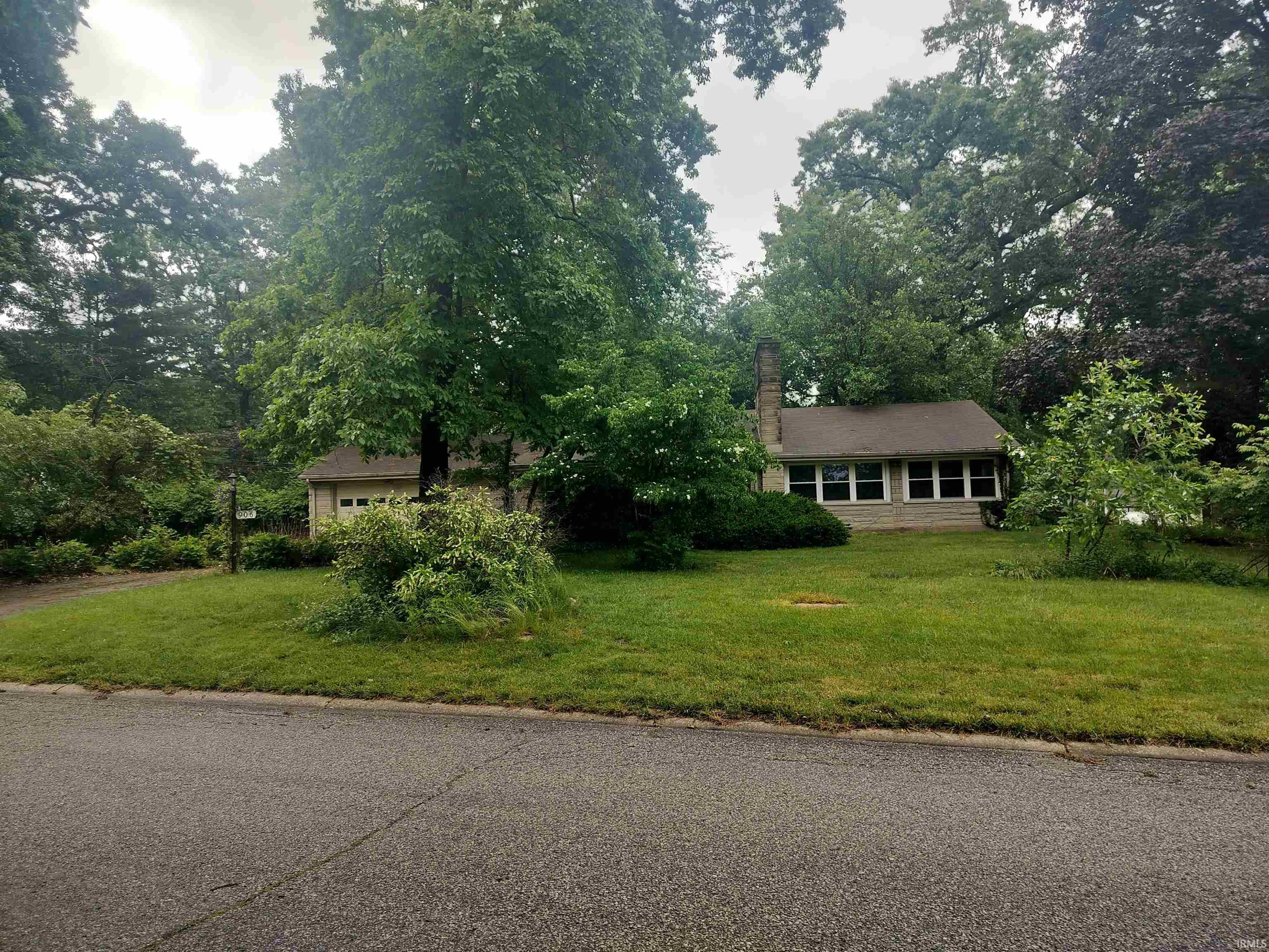 906 White Oak Drive South Bend IN 46617