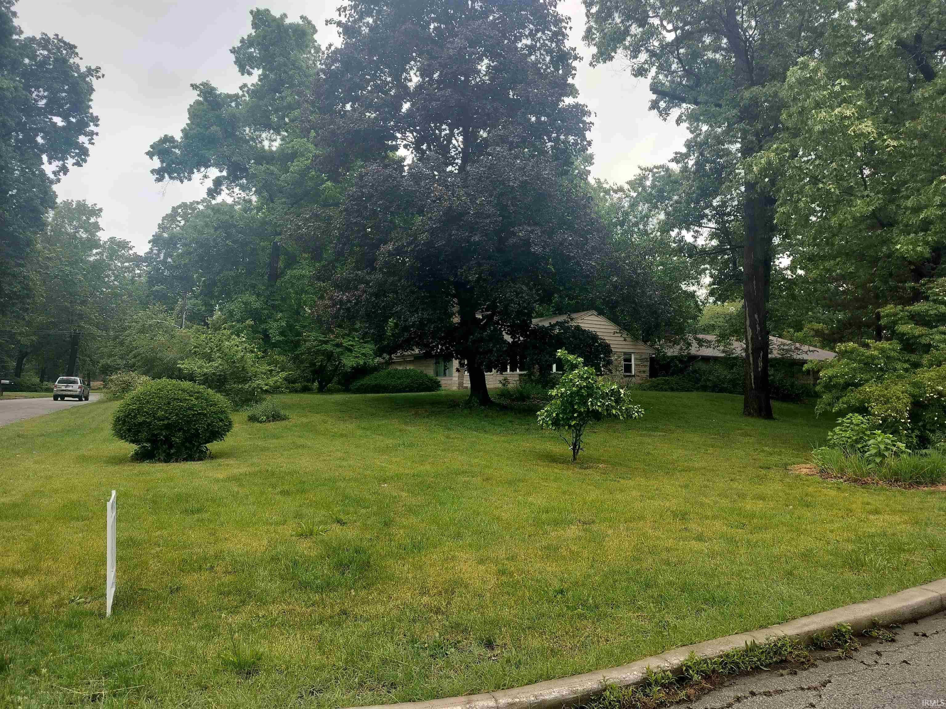 906 White Oak Drive South Bend IN 46617