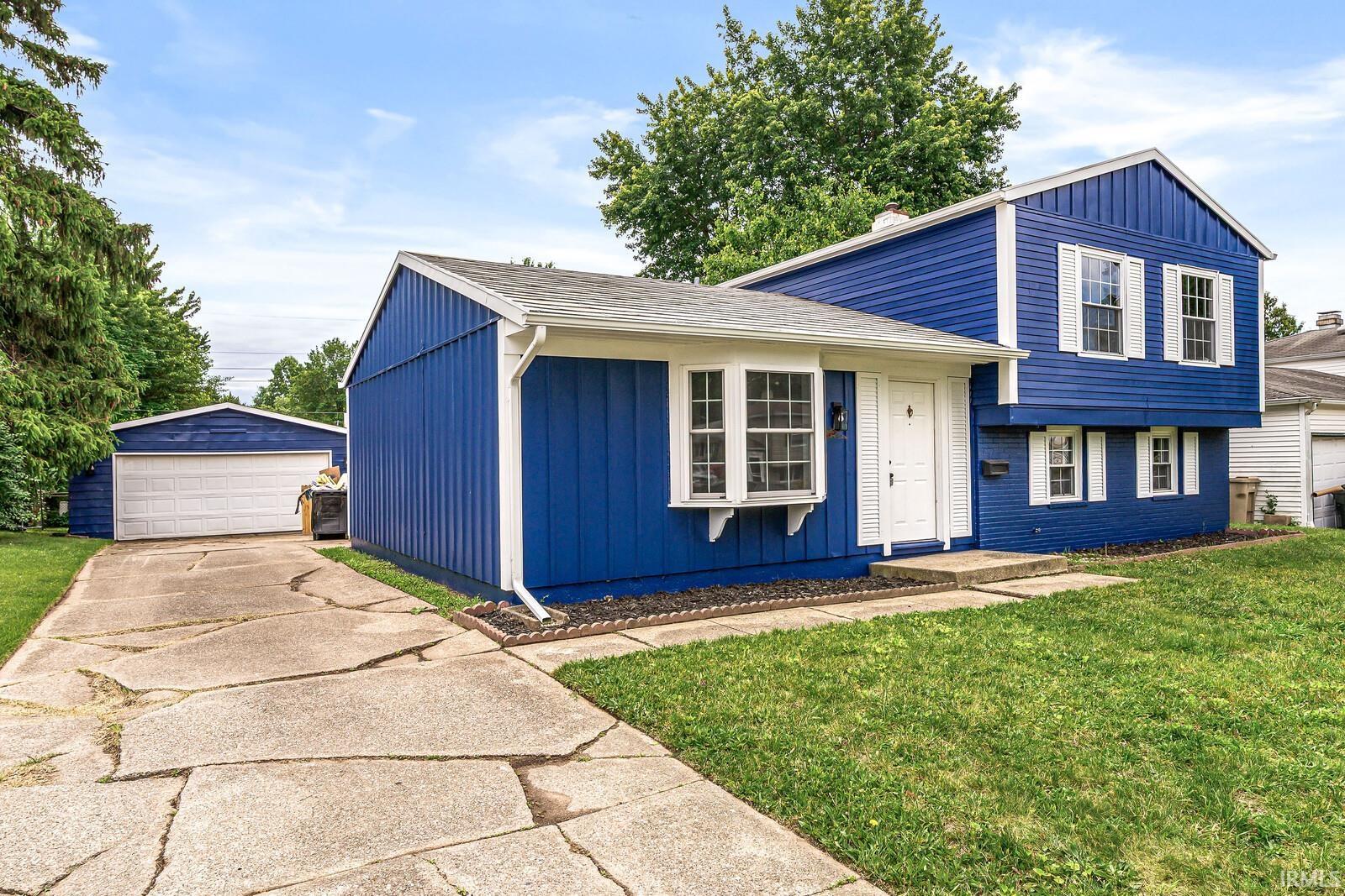 1456 Oakdale Drive South Bend IN 46614
