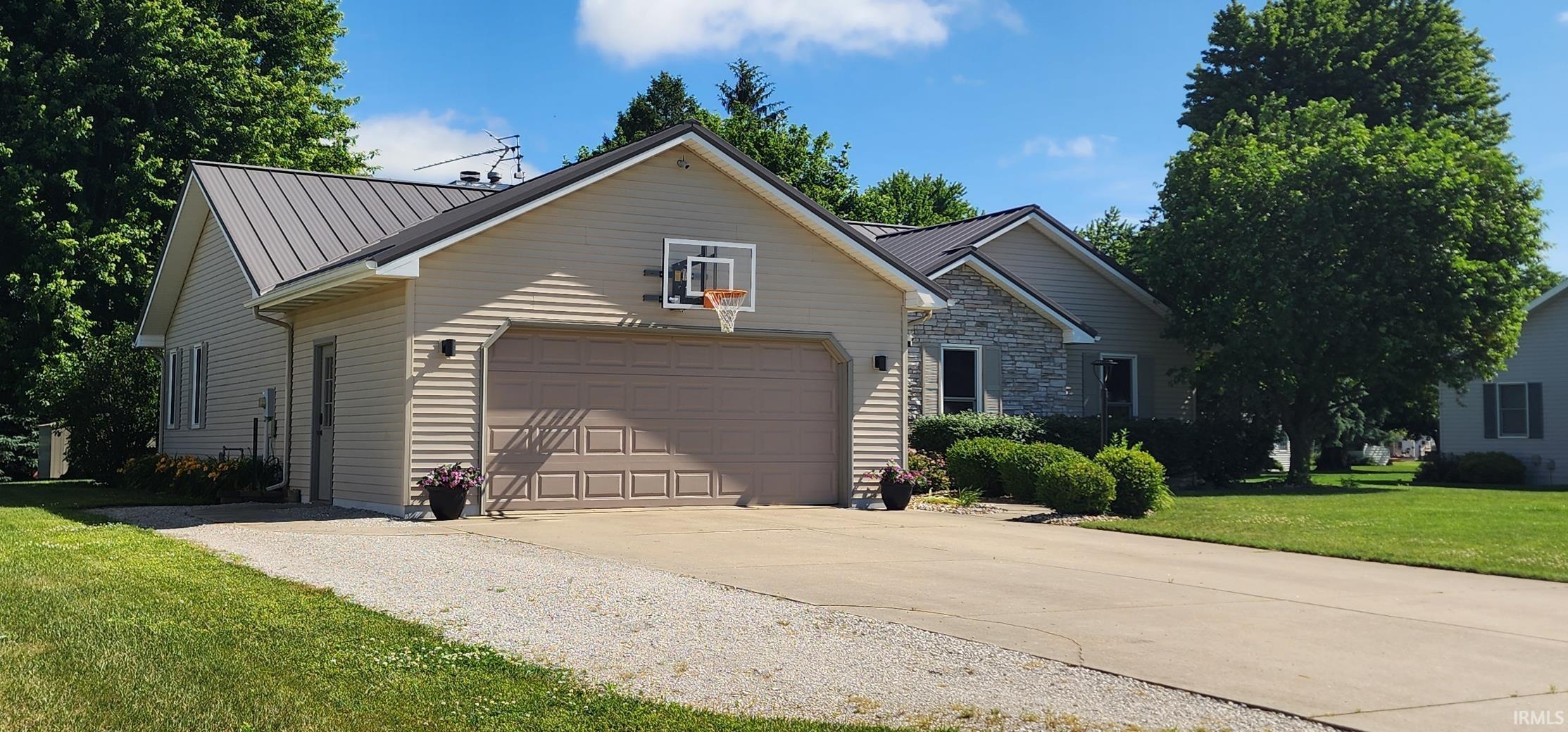 601 W 6th Street Milford IN 46542