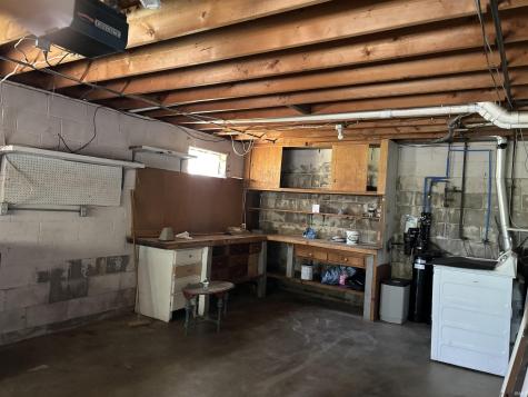 2 Pin Oak Drive Vincennes IN 47591
