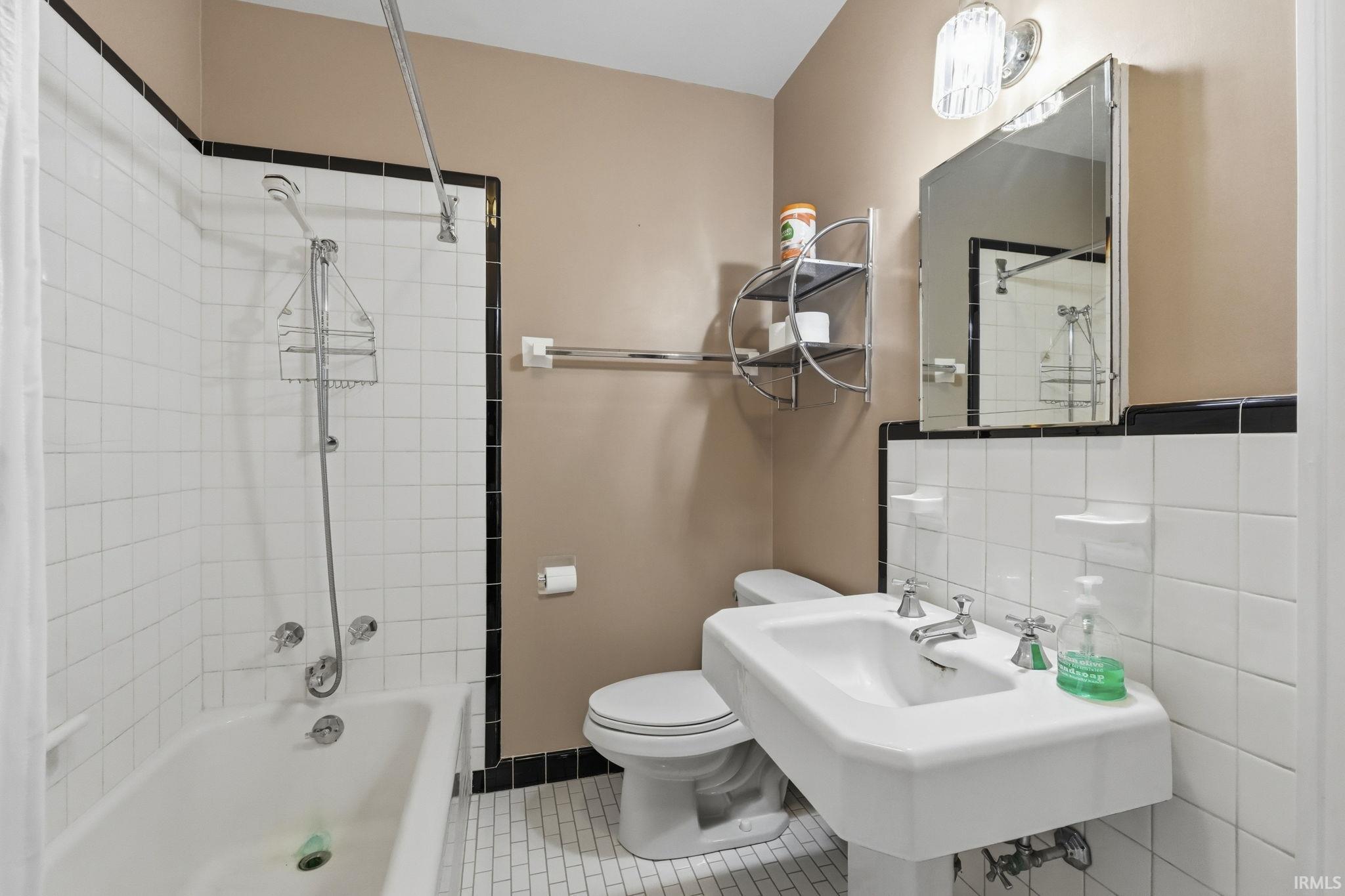 116 E Beardsley Avenue Elkhart IN 46514