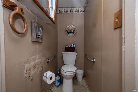1431 Bayou Street Vincennes IN 47591