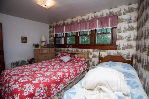1431 Bayou Street Vincennes IN 47591