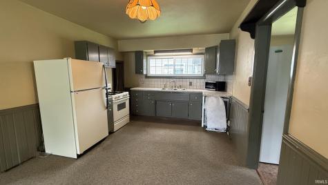 2414 S Vine Street Yorktown IN 47396