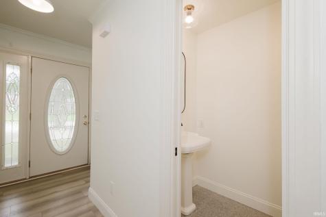 51723 E Gatehouse Drive South Bend IN 46637