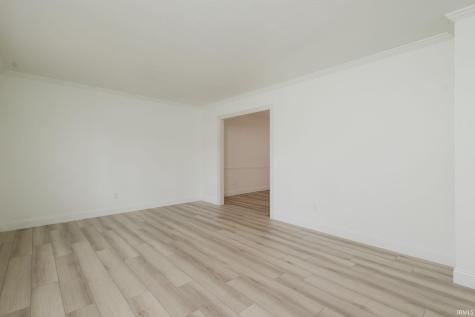 51723 E Gatehouse Drive South Bend IN 46637