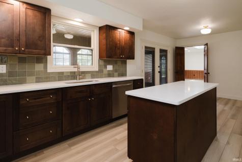 51723 E Gatehouse Drive South Bend IN 46637