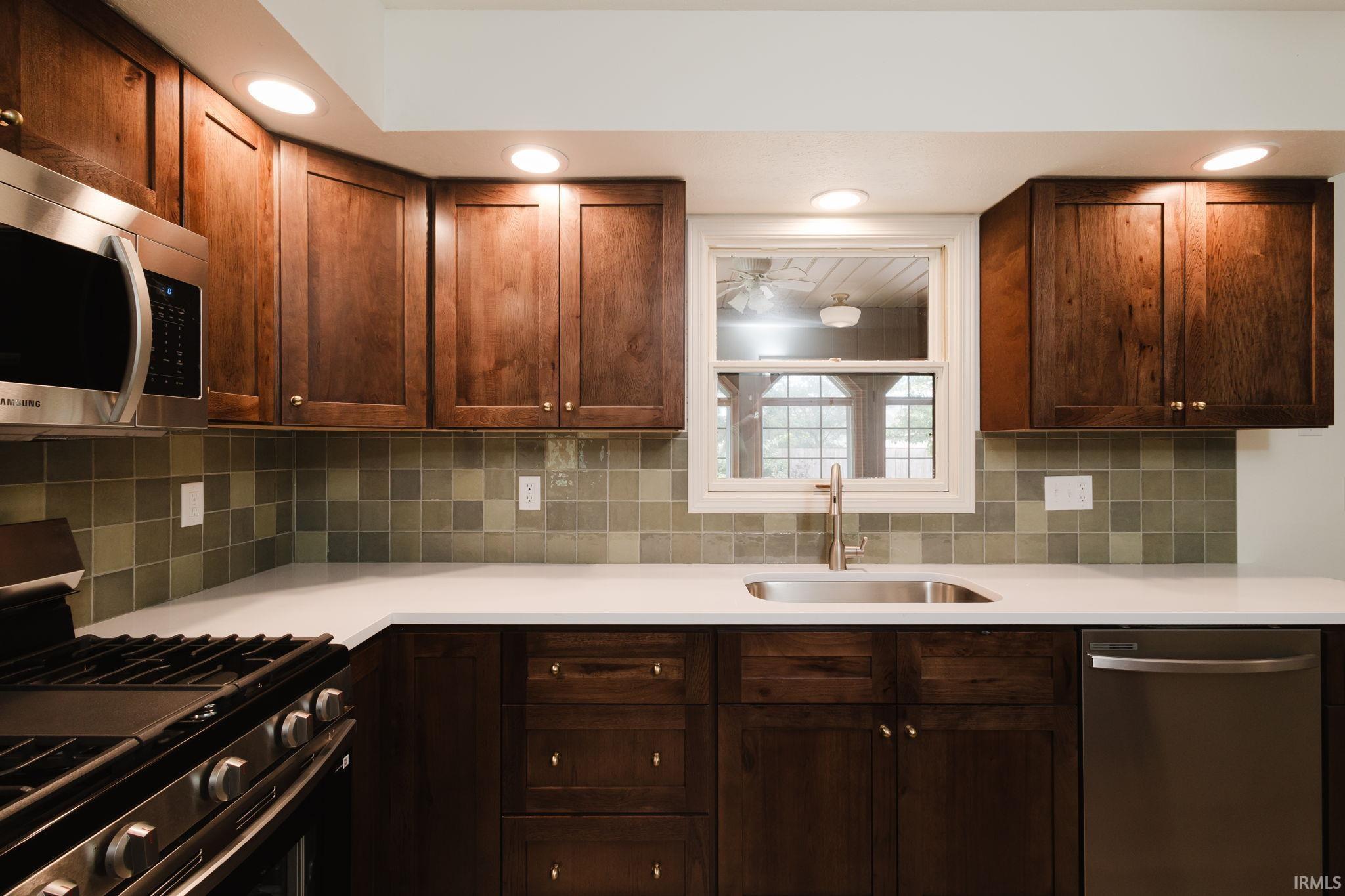 51723 E Gatehouse Drive South Bend IN 46637