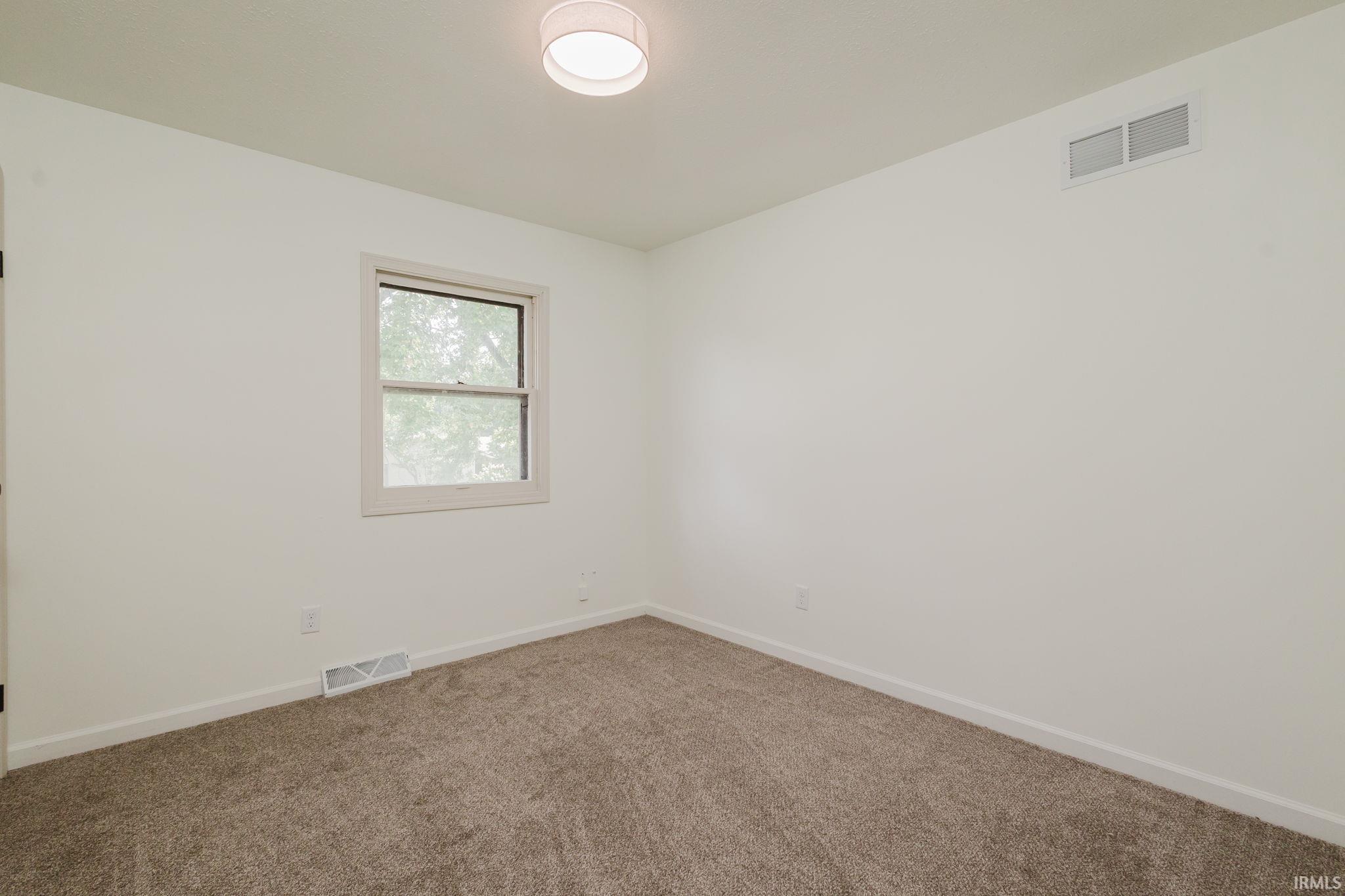 51723 E Gatehouse Drive South Bend IN 46637