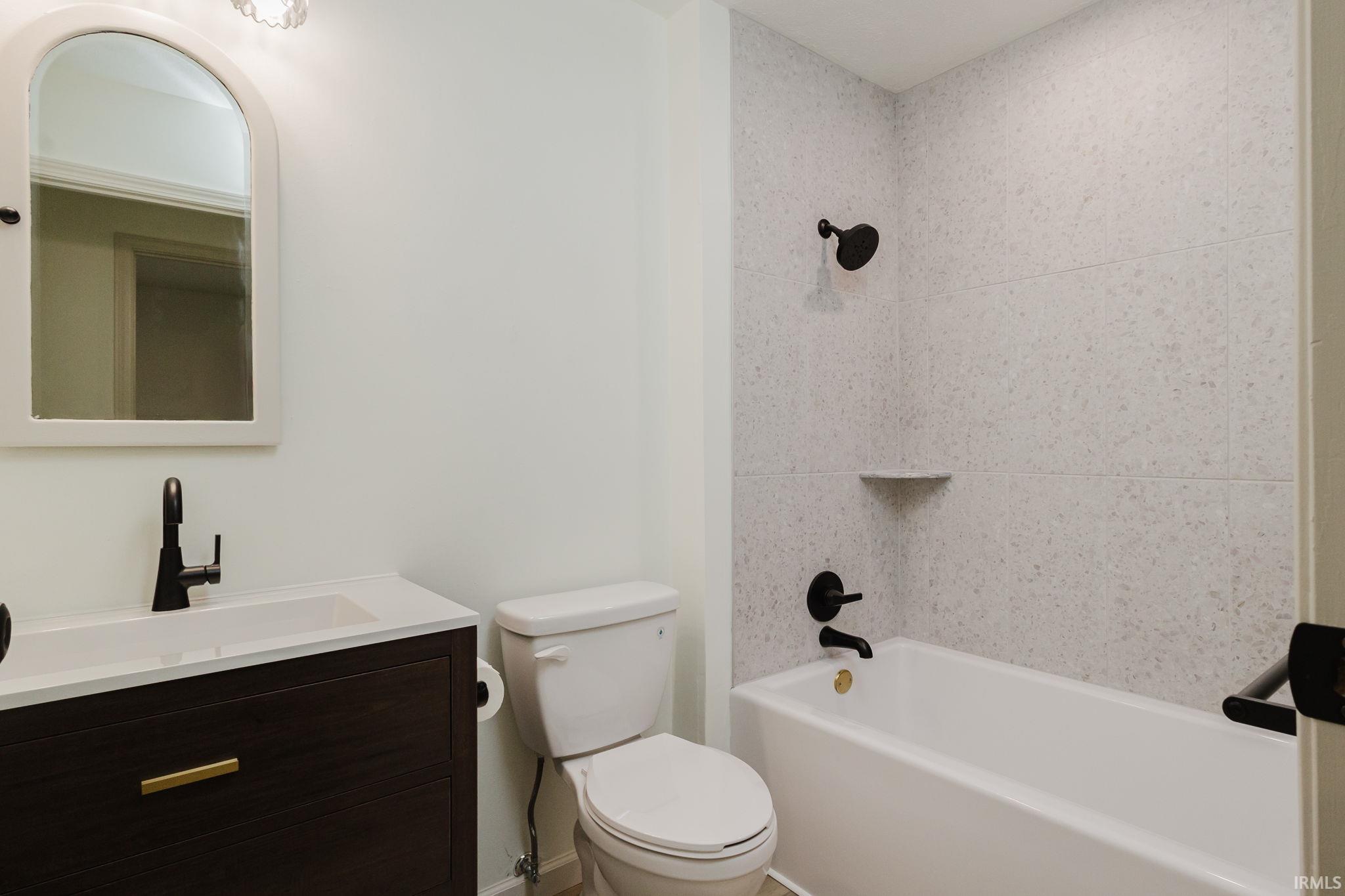 51723 E Gatehouse Drive South Bend IN 46637
