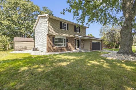 51723 E Gatehouse Drive South Bend IN 46637