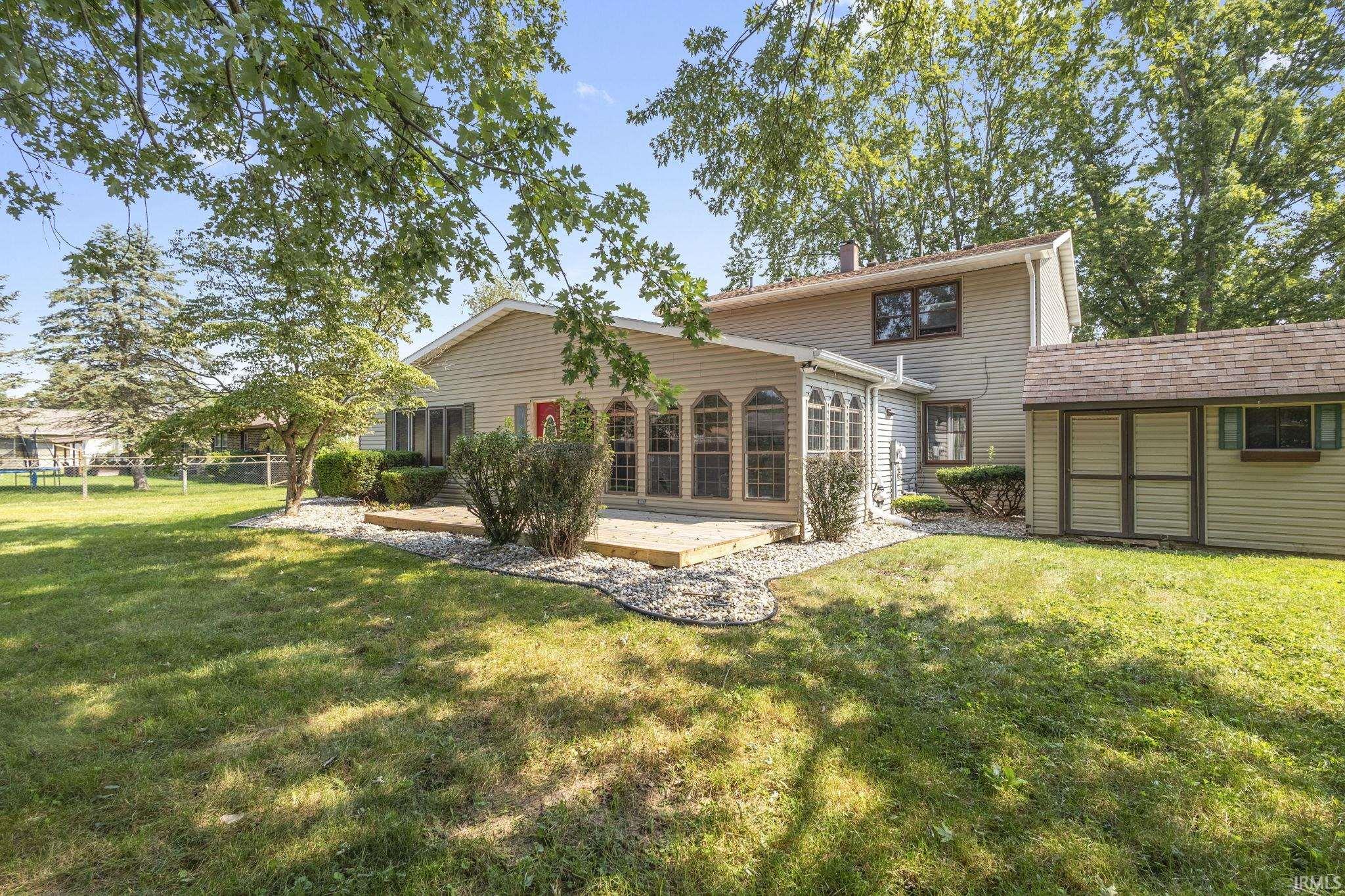 51723 E Gatehouse Drive South Bend IN 46637