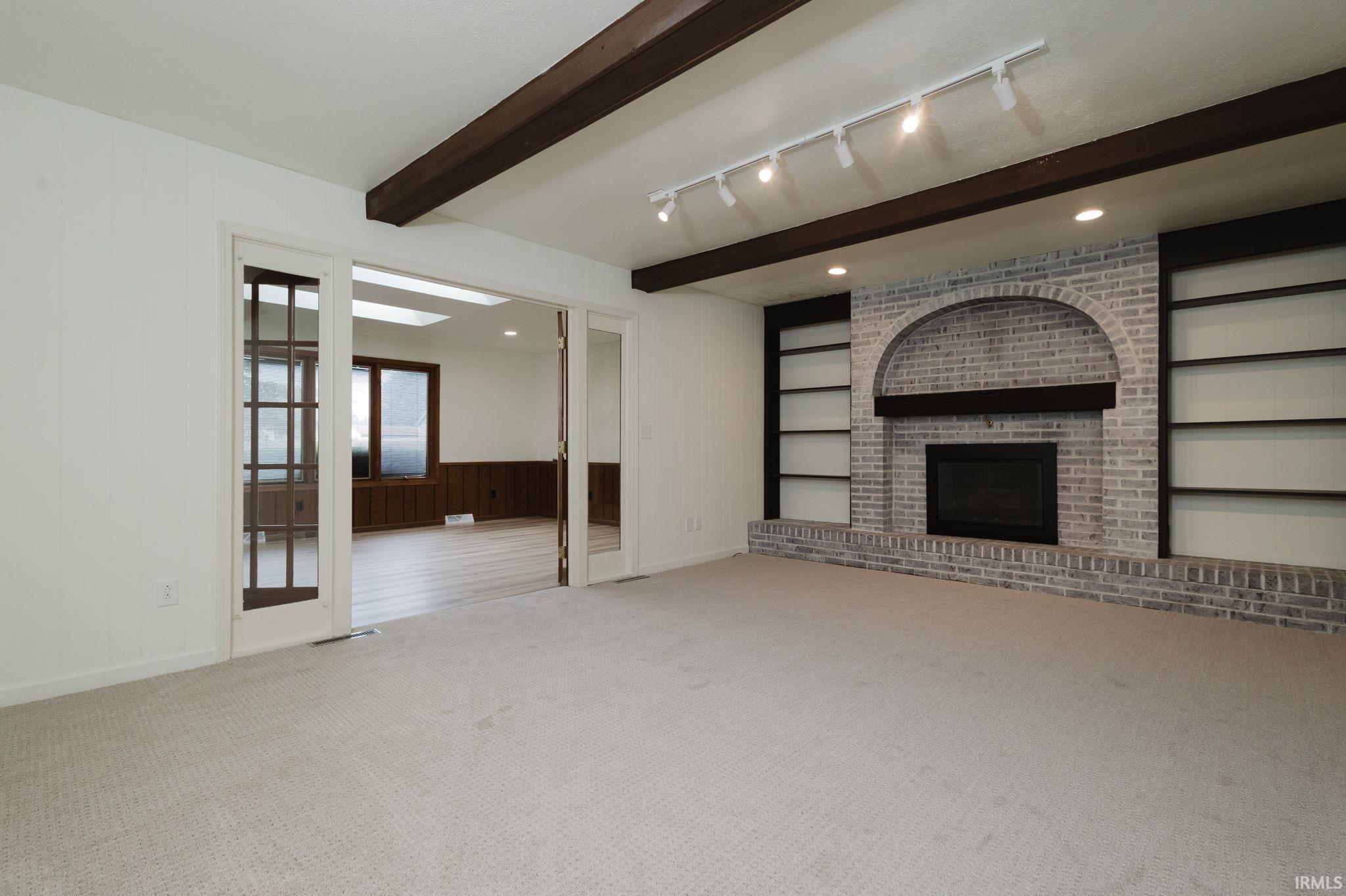 51723 E Gatehouse Drive South Bend IN 46637