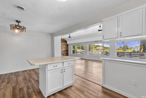 3387 E Stahl Road Monon IN 47959