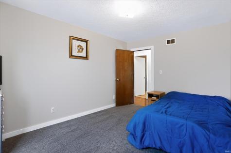 6982 S 125 W Trafalgar IN 46181