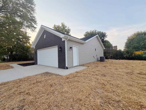 2719 W 11th Street Anderson IN 46011