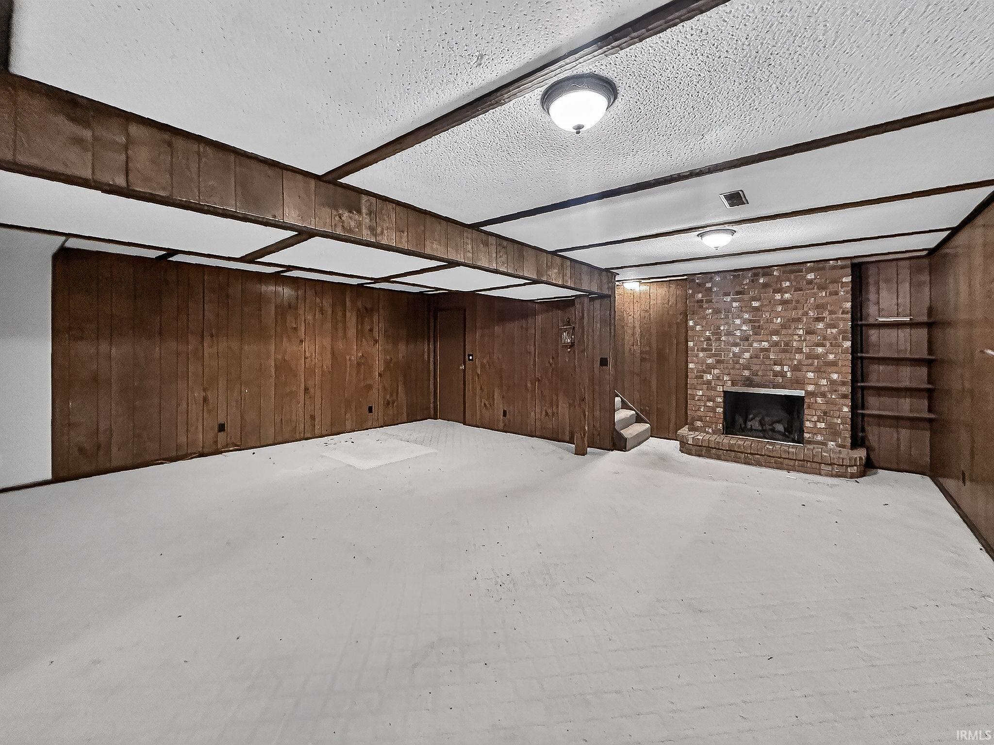 10140 Glen Lee Trail Granger IN 46530