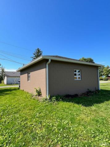 207 Walnut Street Mount Summit IN 47361