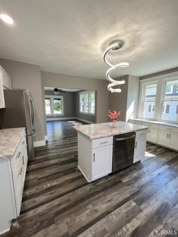 207 Walnut Street Mount Summit IN 47361