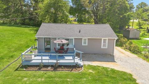 109 W Ritter Street Ellettsville IN 47429