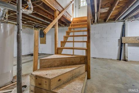 109 W Ritter Street Ellettsville IN 47429