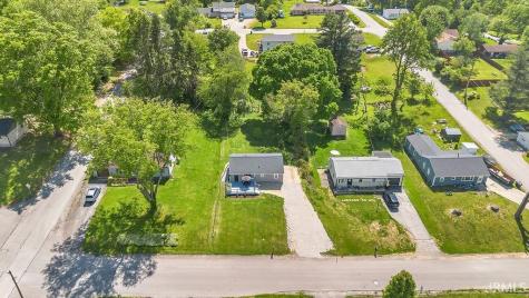 109 W Ritter Street Ellettsville IN 47429