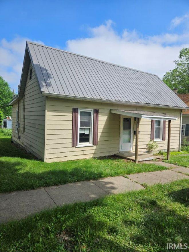 319 W Vine Street Mitchell IN 47446