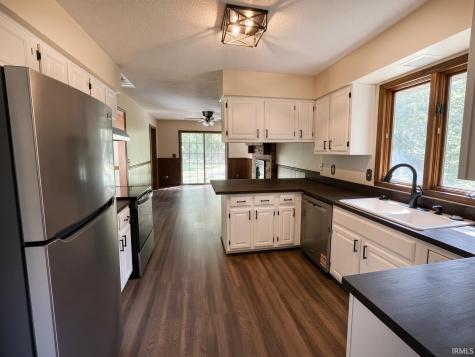 5834 Bayer Drive Evansville IN 47712