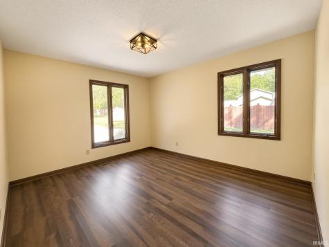 5834 Bayer Drive Evansville IN 47712