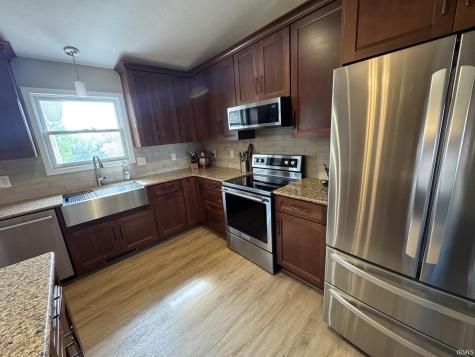 917 Arthur Street Rochester IN 46975