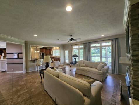 10334 Bernadette Drive Evansville IN 47725
