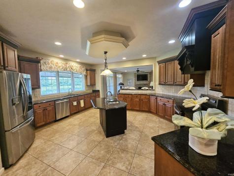 10334 Bernadette Drive Evansville IN 47725