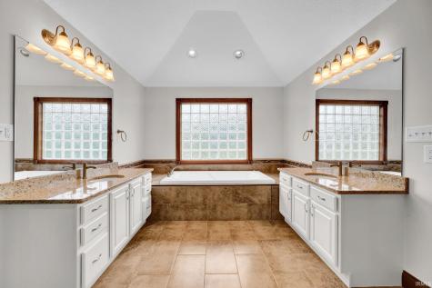 5324 Waterstone Drive Mount Vernon IN 47620