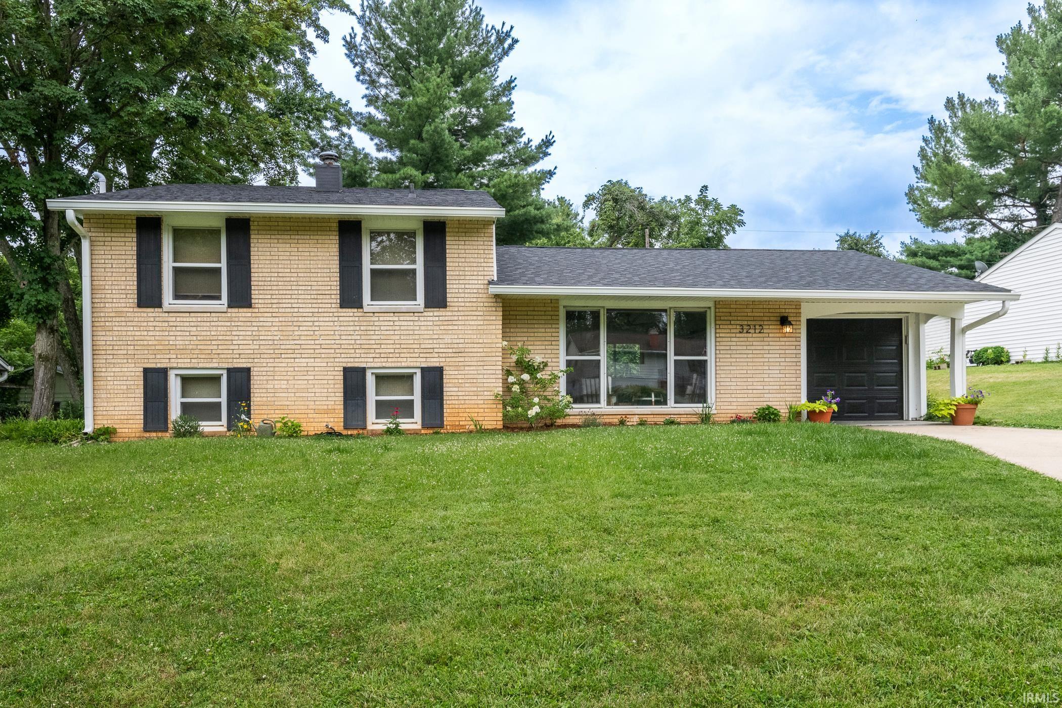 3212 N Valleyview Drive Bloomington IN 47404