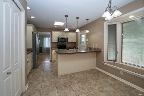 200 Royal Avenue Evansville IN 47715