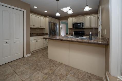 200 Royal Avenue Evansville IN 47715