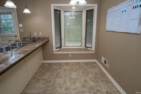 200 Royal Avenue Evansville IN 47715