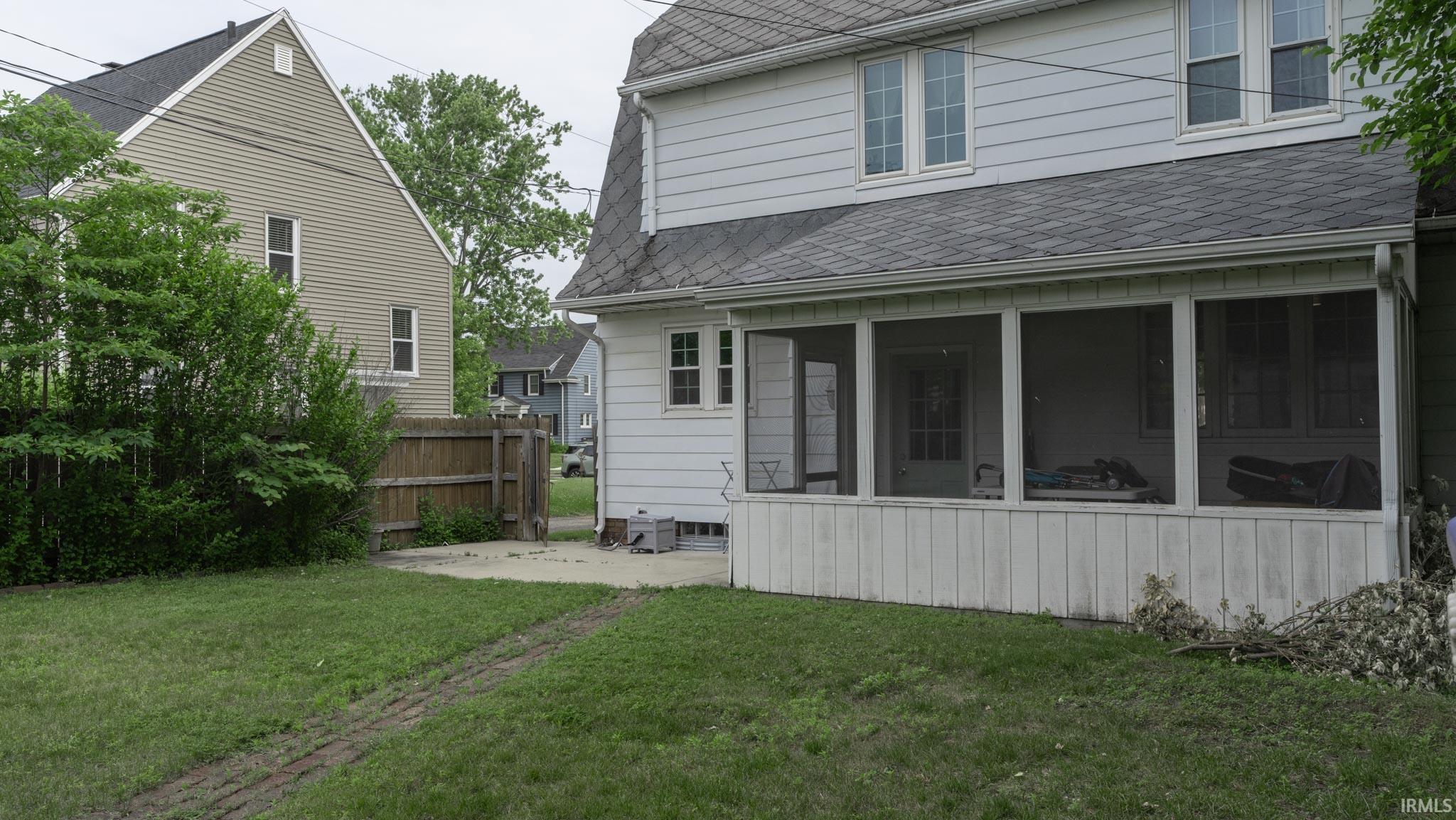 1336 E South Street South Bend IN 46615