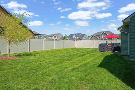 1544 Vintners Way Fort Wayne IN 46845