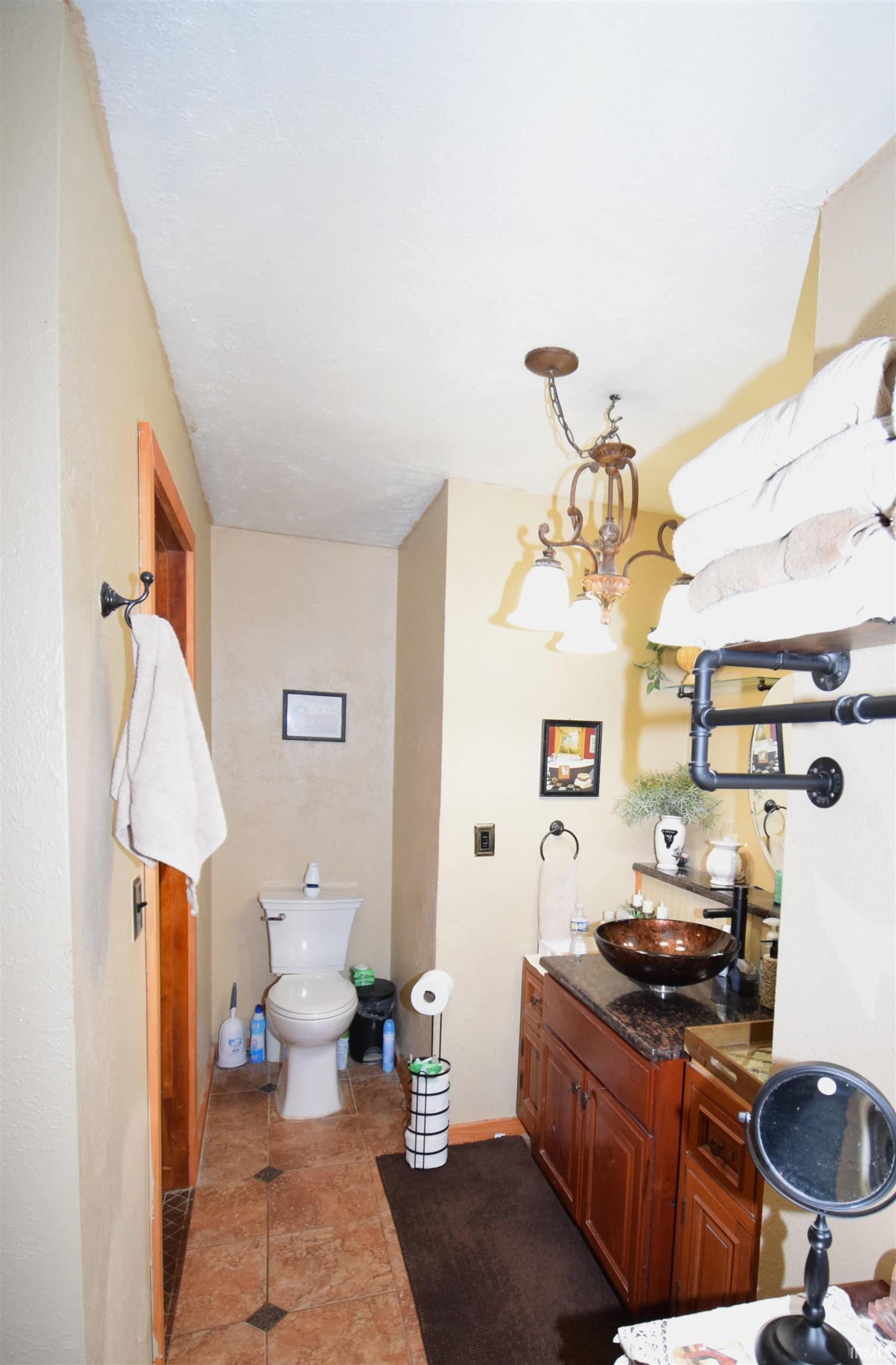 10639 E Iroquois Road Walkerton IN 46574