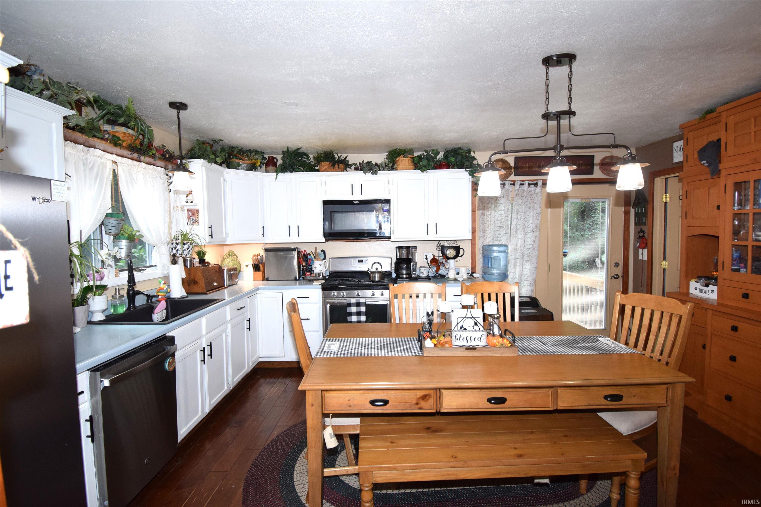 10639 E Iroquois Road Walkerton IN 46574