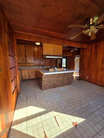 102 N East Street Hartford City IN 47348