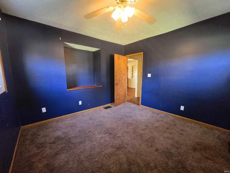 102 N East Street Hartford City IN 47348